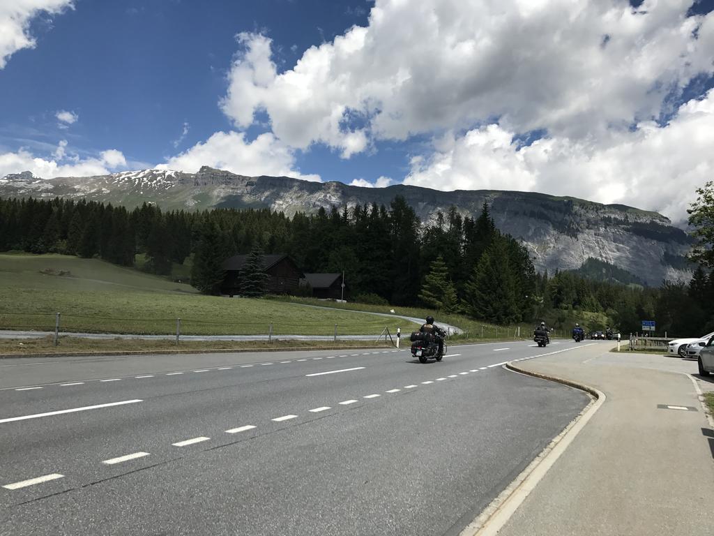 Ferienwohnung Laax Mit Traumblick, Grossem Balkon Und Terrasse Екстериор снимка